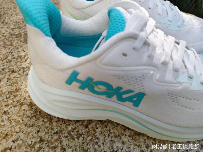 10：恰到好处的卓越跑鞋HOKA CLIFTON(图8)