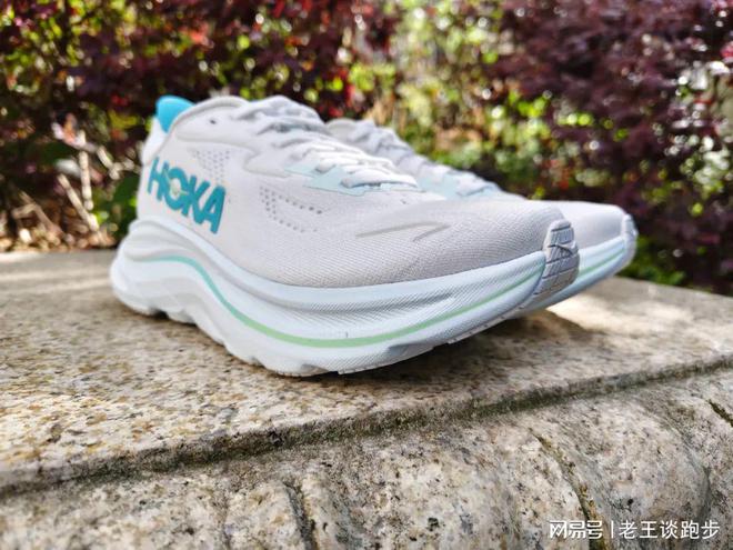 10：恰到好处的卓越跑鞋HOKA CLIFTON(图12)