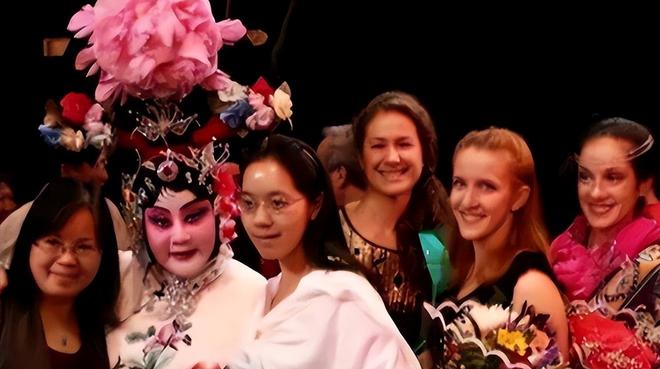 多名演员留美的她不还是选择回国国外洗碗都比国内收入高？带30(图1)