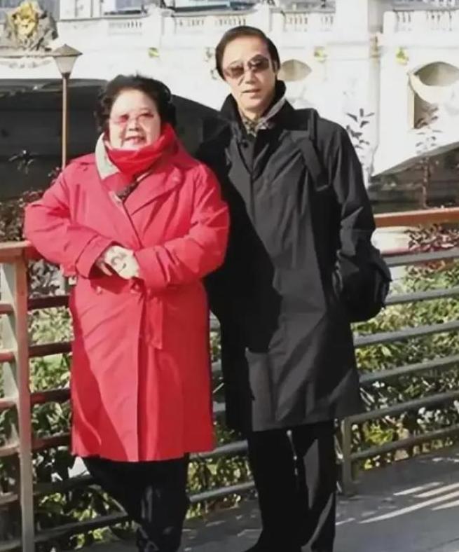 多名演员留美的她不还是选择回国国外洗碗都比国内收入高？带30(图5)