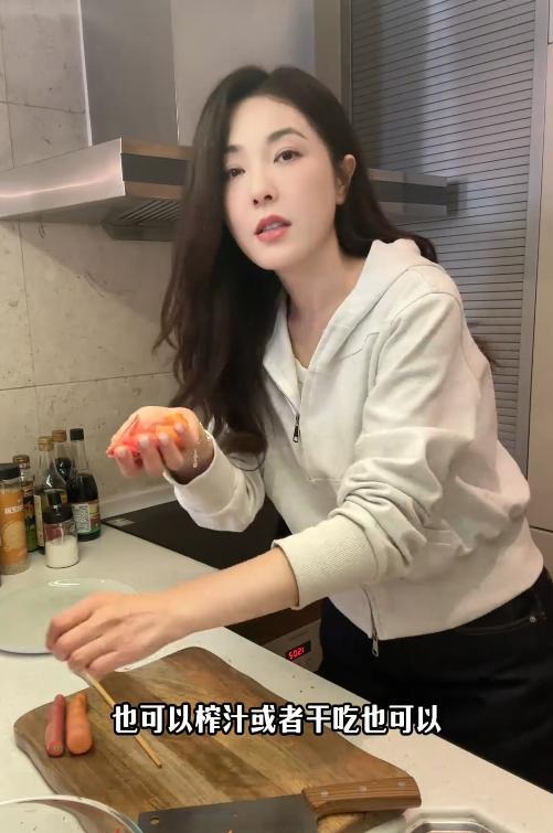 多名演员留美的她不还是选择回国国外洗碗都比国内收入高？带30(图15)